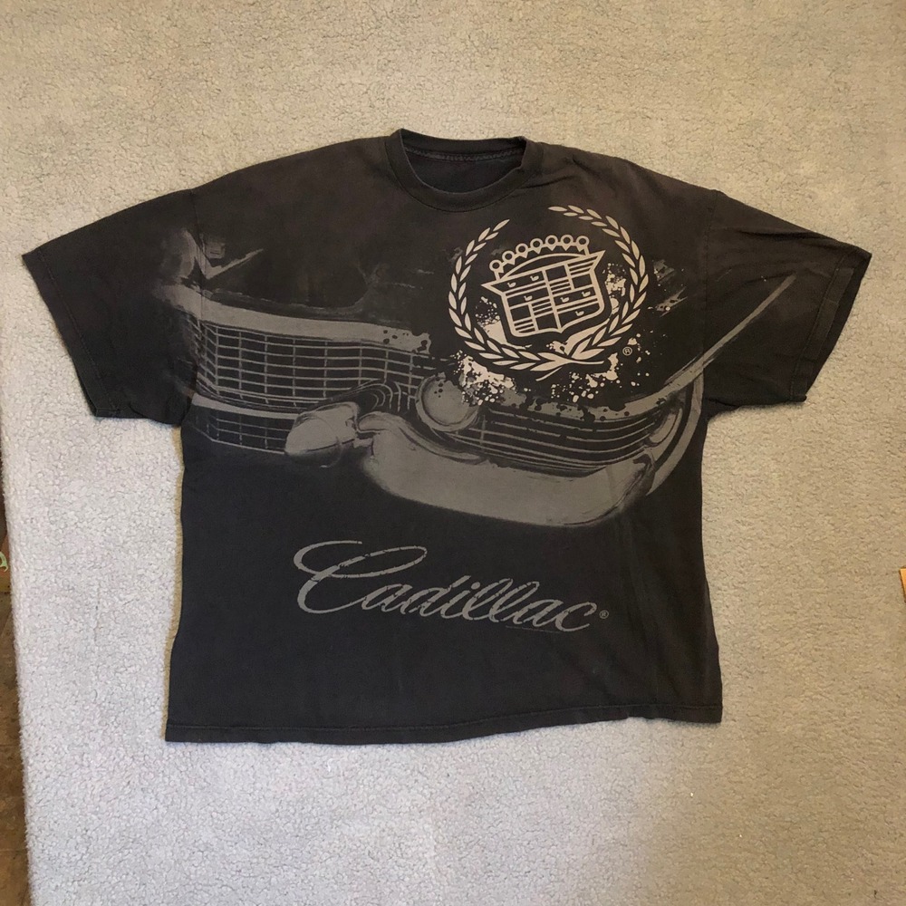 Vintage Cadillac AOP‎ Graphic T-Shirt Mens Black Short Sleeve Car Crest Escalade